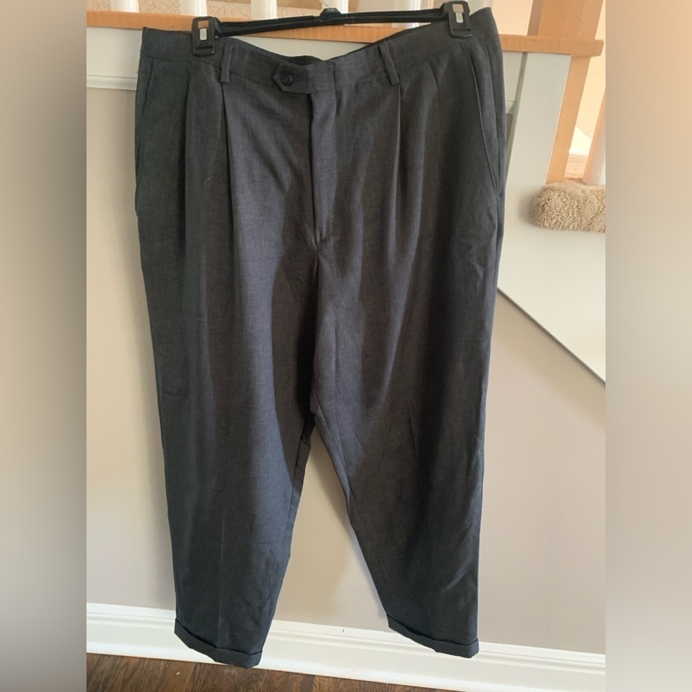 Men’s Liz Claiborne Pleated Pants, 38”x32” Preloved, Gray
